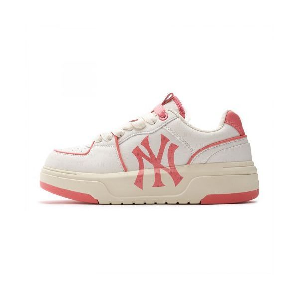 MLB チャンキーライナー ダイヤ モノグラム NY (Coral)