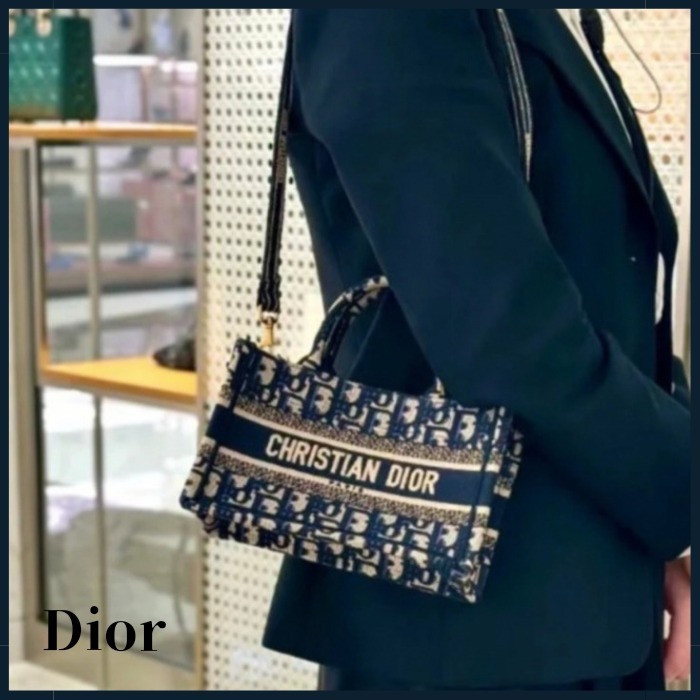 【国内完売☆大人気】DIOR Book Tote ミニ トートバッグ