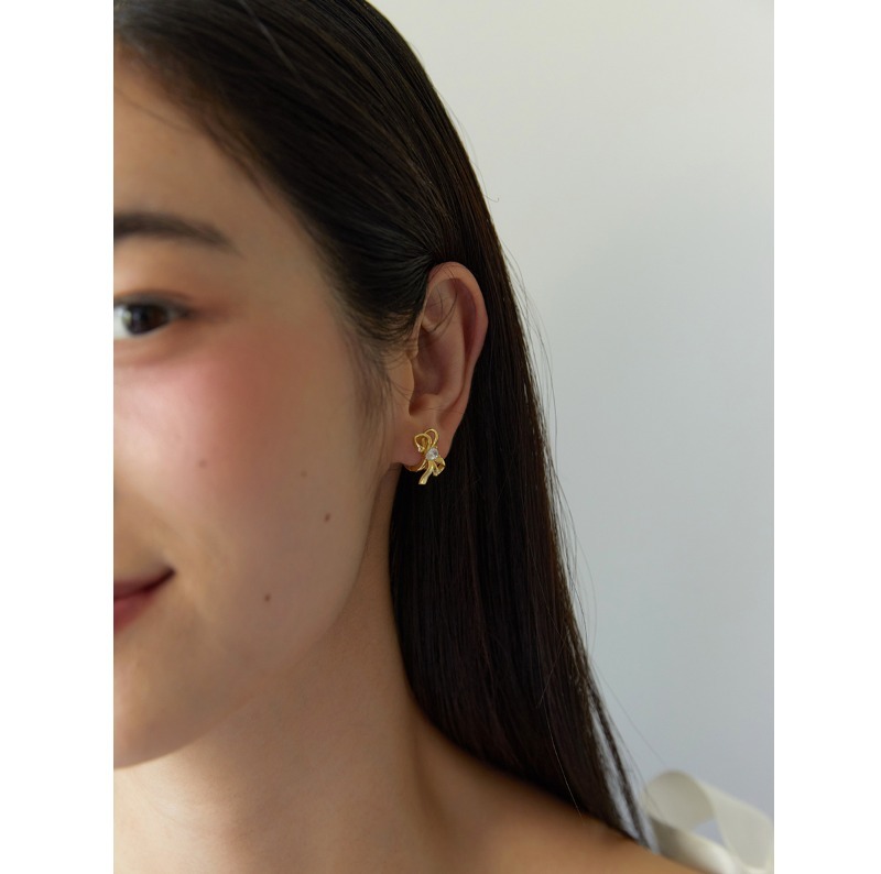 TATIANA☆[SILVER925] Sunny Ribbon Hoop Earring (TATIANA