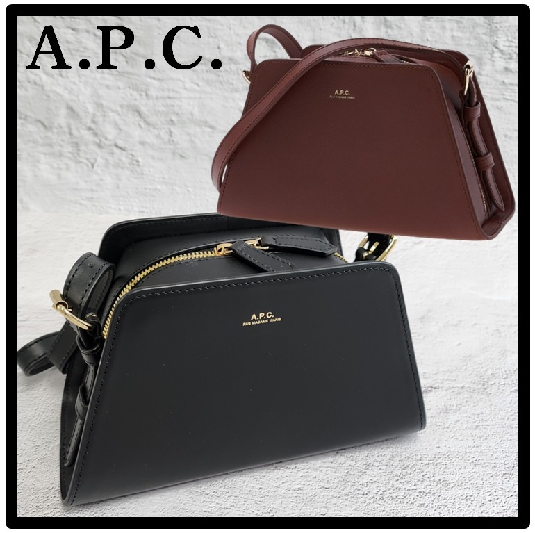 ★送料・関税込★A.P.C.★TETRA ロゴ スモール ショルダーバッグ
