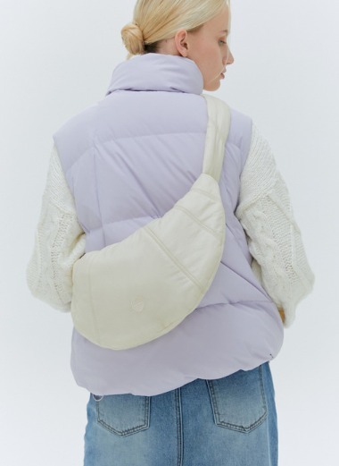 HACIE ナイロン素材バッグ Crecent Moon Bag ５色