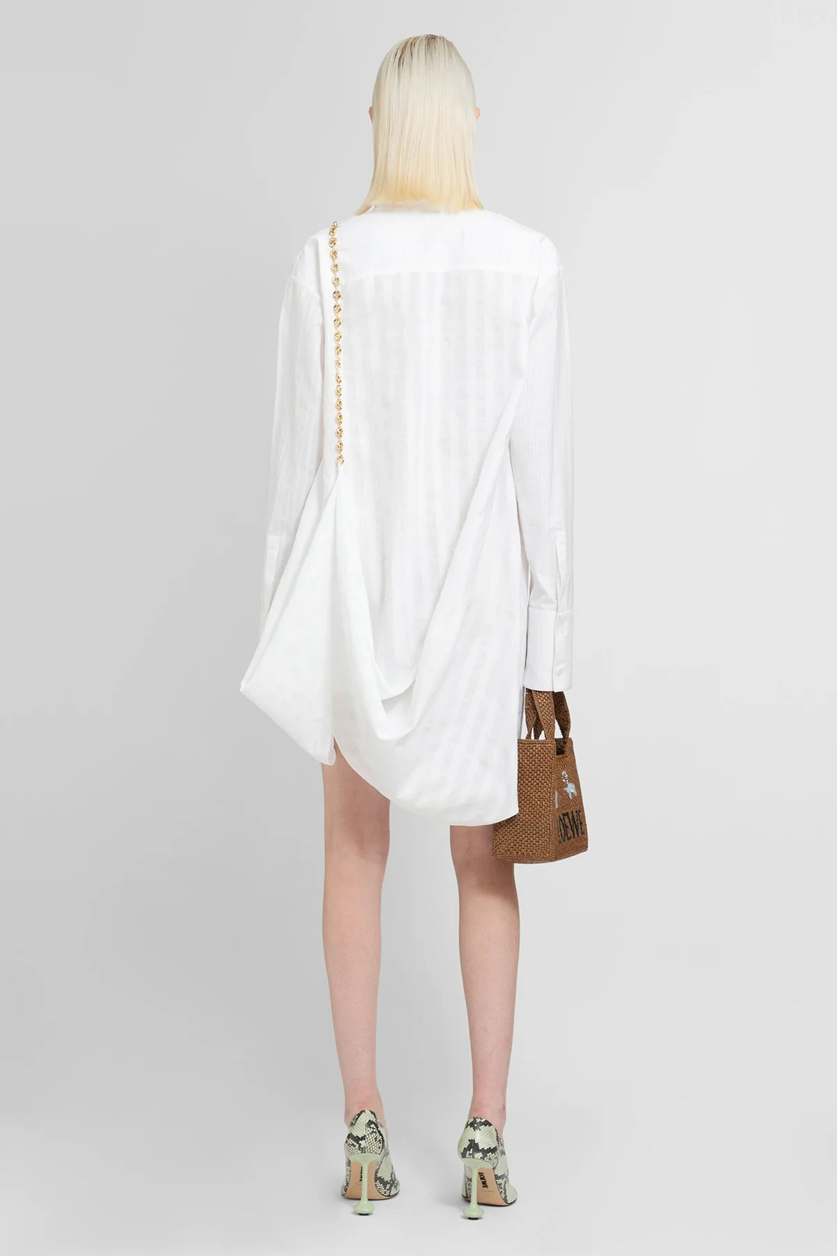国内発 LOEWE ブラックシルクドーナツチェーン長袖シャツドレス org.jpg