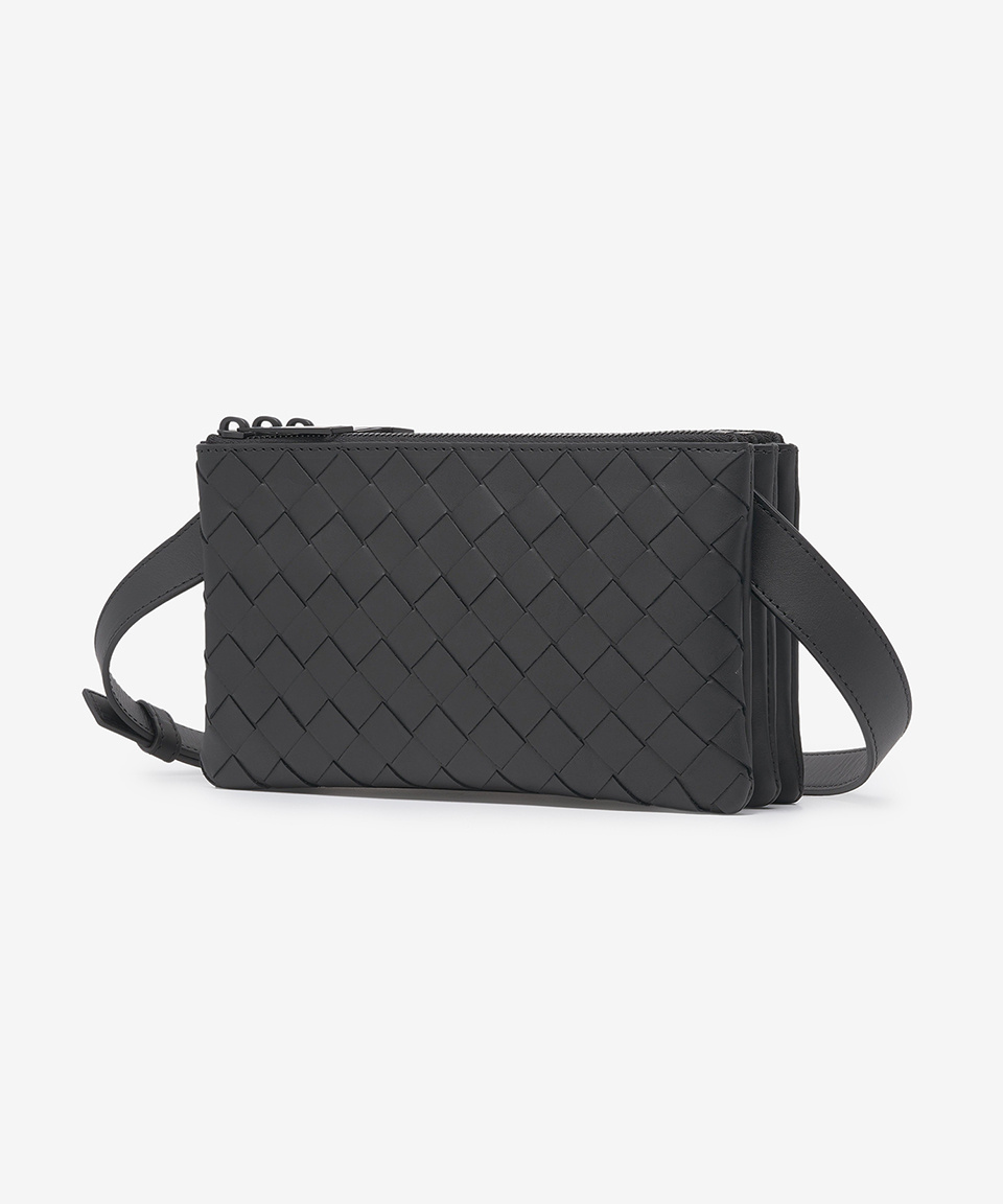 《BOTTEGA VENETA》 INTRECCIATO MESSENGER CROSSBODY BAG