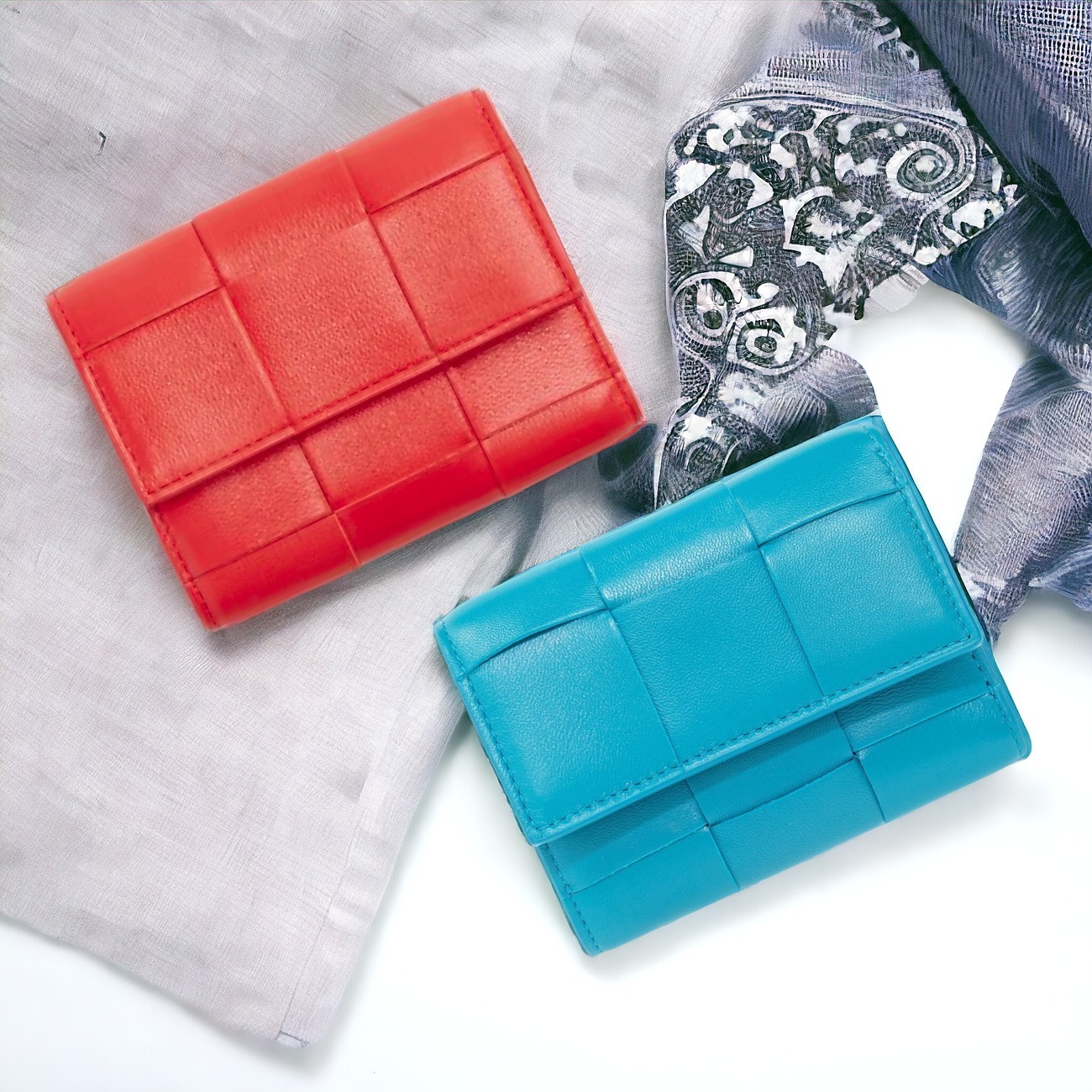 BOTTEGA VENETA イントレチャート 三つ折りミニウォレット
