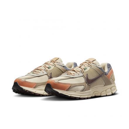 NIKE ☆ Zoom Vomero 5 'Sashiko'