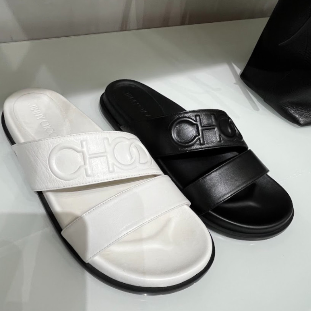 魅力的なデザイン【Jimmy Choo】Choo Slide サンダル