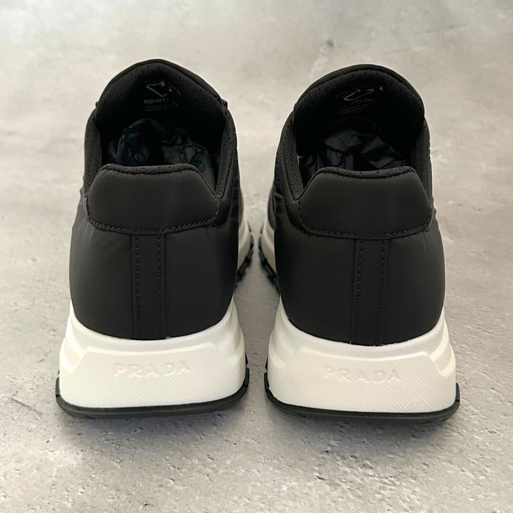 国内即発【PRADA】1E553L 大人気 ナイロン スニーカー 国内即発【PRADA】1E553L 大人気 ナイロン スニーカー