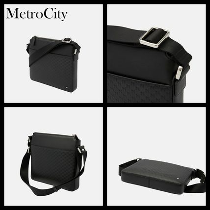 METROCITY Messenger & Shoulder Bags Leather Logo Messenger & Shoulder Bags