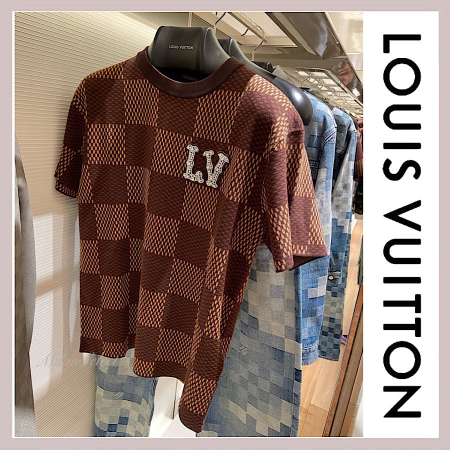 《大人カジュアルに》LOUIS VUITTON LVロゴ ジャガード Tシャツ