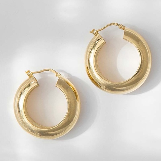 【LOUISE DAMAS】Denise フープピアス LOUISE DAMAS】Denise フープピアス