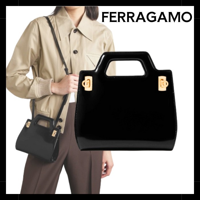 【FERRAGAMO】Wanda パテントレザー ミニトートバッグ 装飾付き