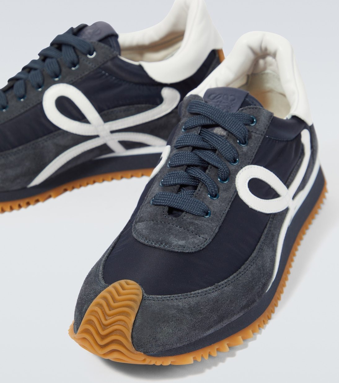 《デイリーに最適》【LOEWE】Flow Runner スニーカー