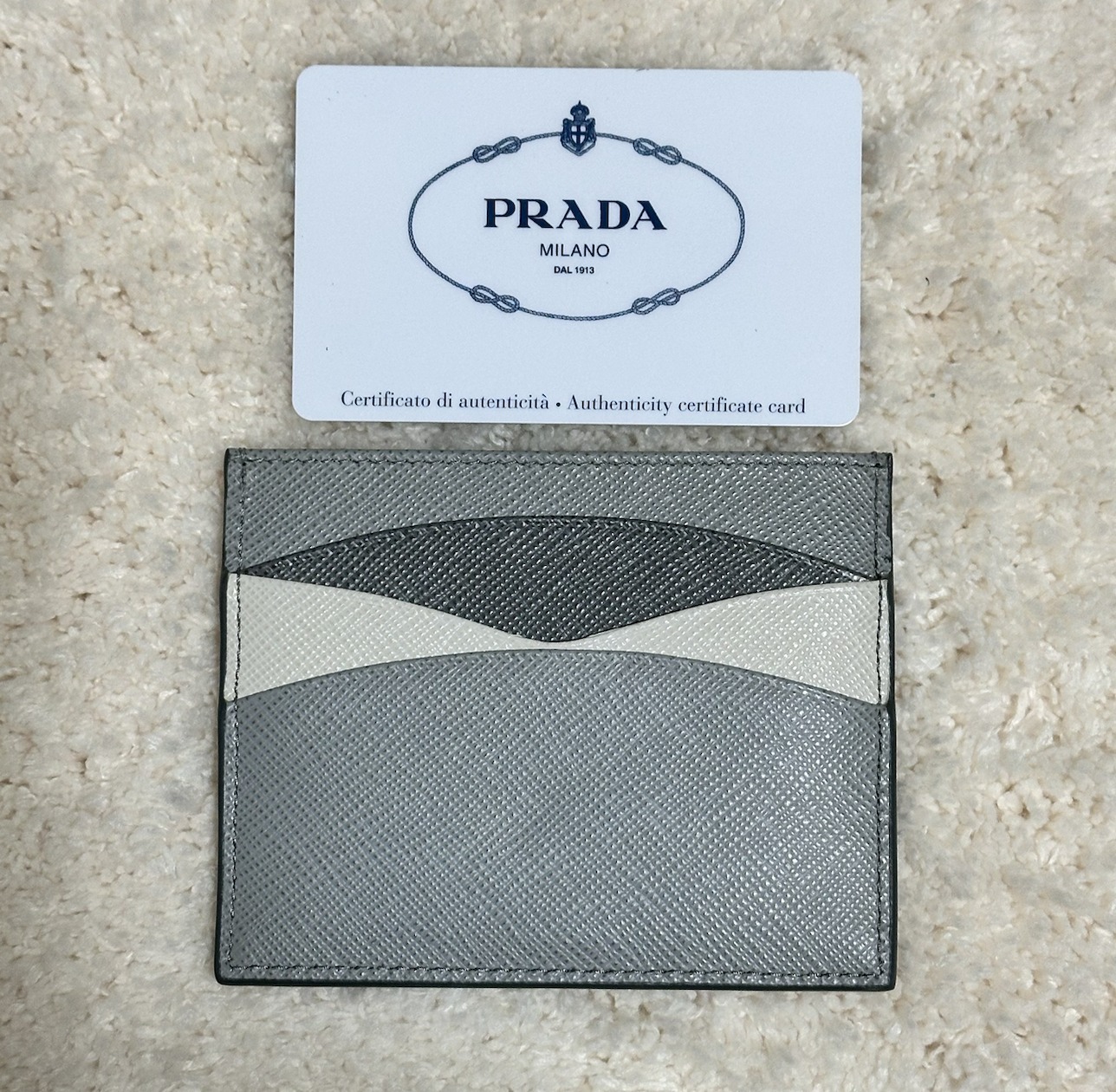 グレー（灰色）系 PRADA(プラダ) カードケース・名刺入れ