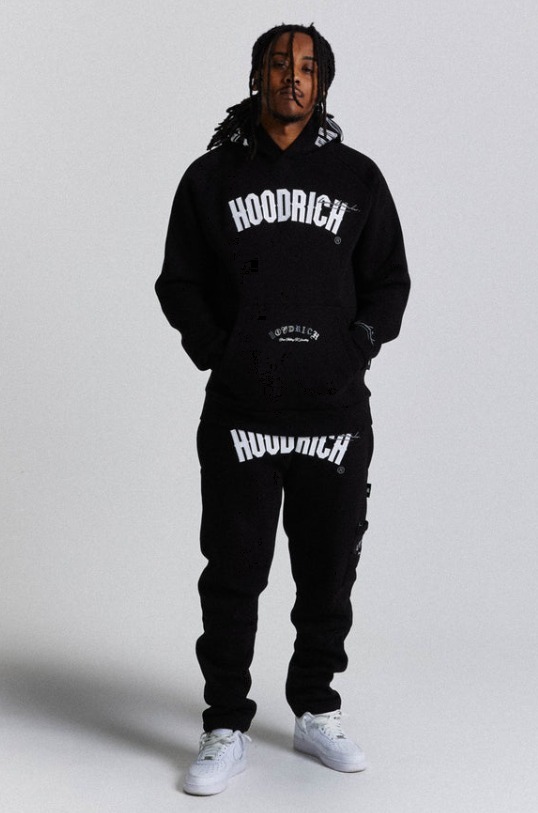 Hoodrich フーディジョガー上下セットアップ エンジェル Hoodrich ロゴ Stature プリントフーディ上下セットアップ