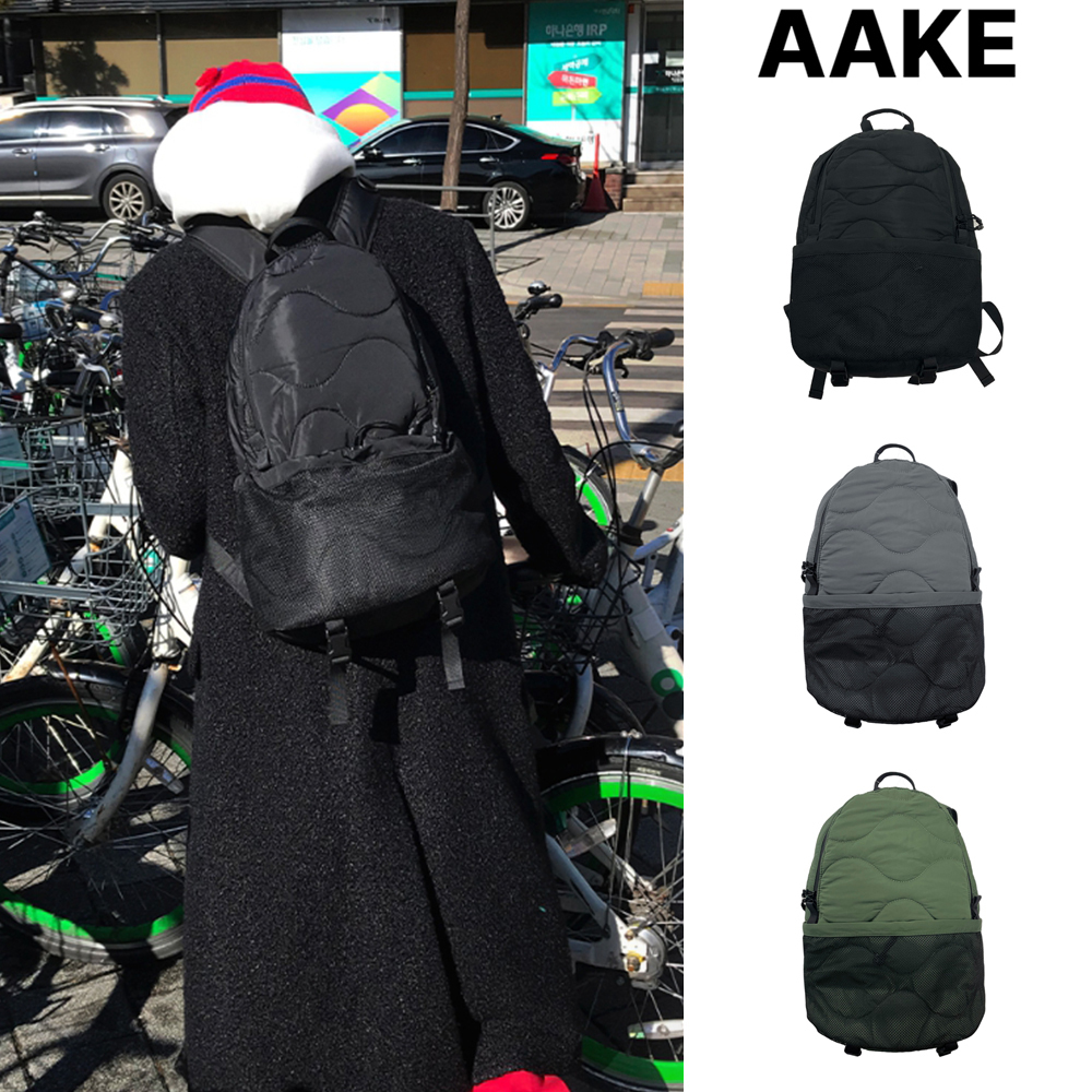 【AAKE】CURVE PADDED BACKPACK