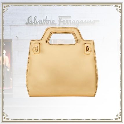 ☆送料・関税込☆Ferragamo★WANDA ミニ ハンドバッグ★ wanda ミニ FERRAGAMO(フェラガモ) バッグ・カバン(レディース