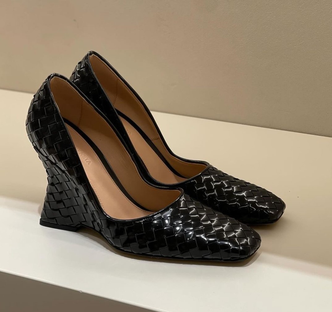 【BOTTEGA VENETA】コメット パンプス イントレチャートレザー