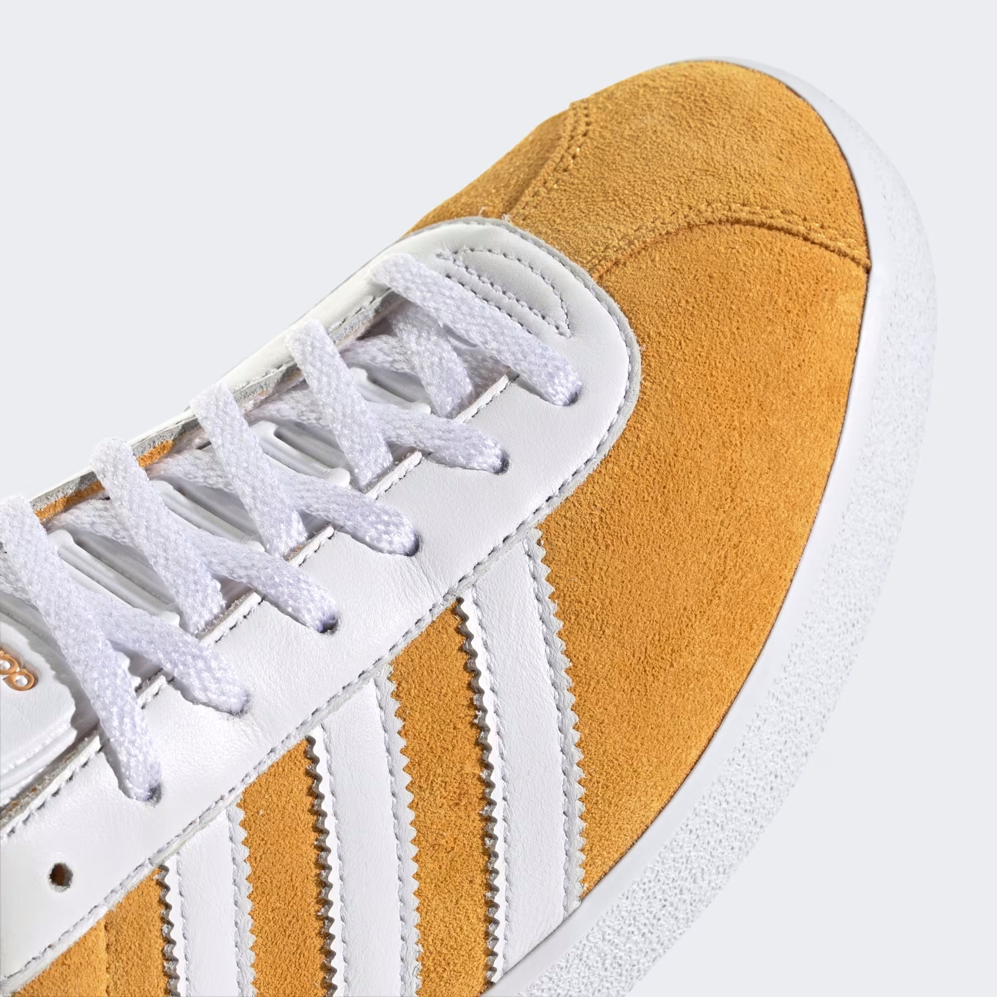 ☆ほぼ新品】adidas Gazelleホワイト/イエロー スニーカー26.5