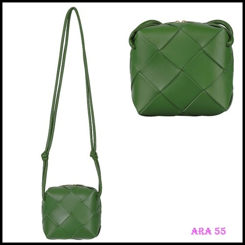 BOTTEGA VENETA正規品/送料関税込み CASSETTE MINI BAG