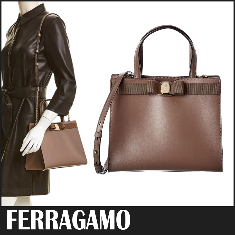 ☆送料関税込☆FERRAGAMO ヴァラ・リボン VARA トートバッグ☆