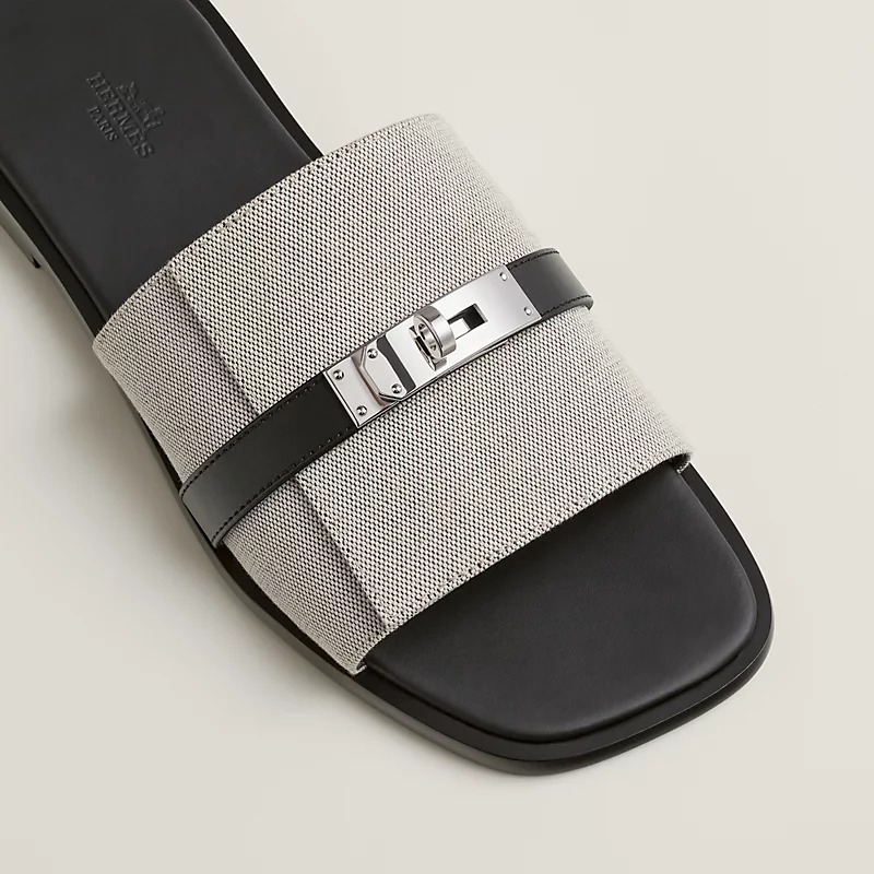 【夏の装いに】 HERMES 《ガブリエル》サンダル