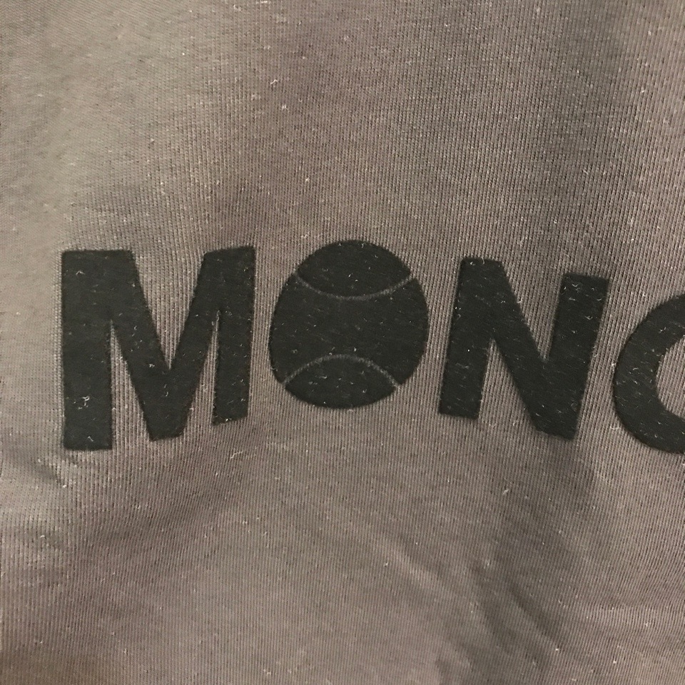 パリ直営店買付！【MONCLER】テニスボールロゴTシャツ☆３色 パリ直営店買付！【MONCLER】テニスボールロゴTシャツ☆3色 T