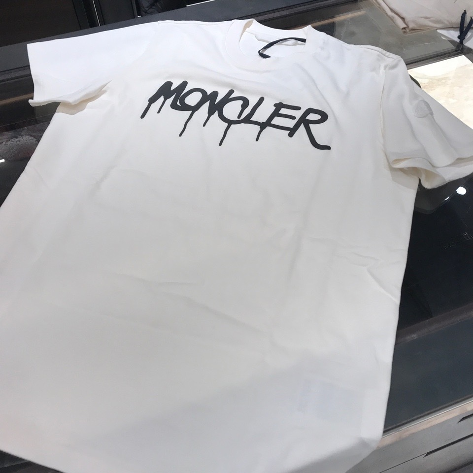 パリ直営店買付！【MONCLER】スプレーペイントロゴTシャツ☆3色