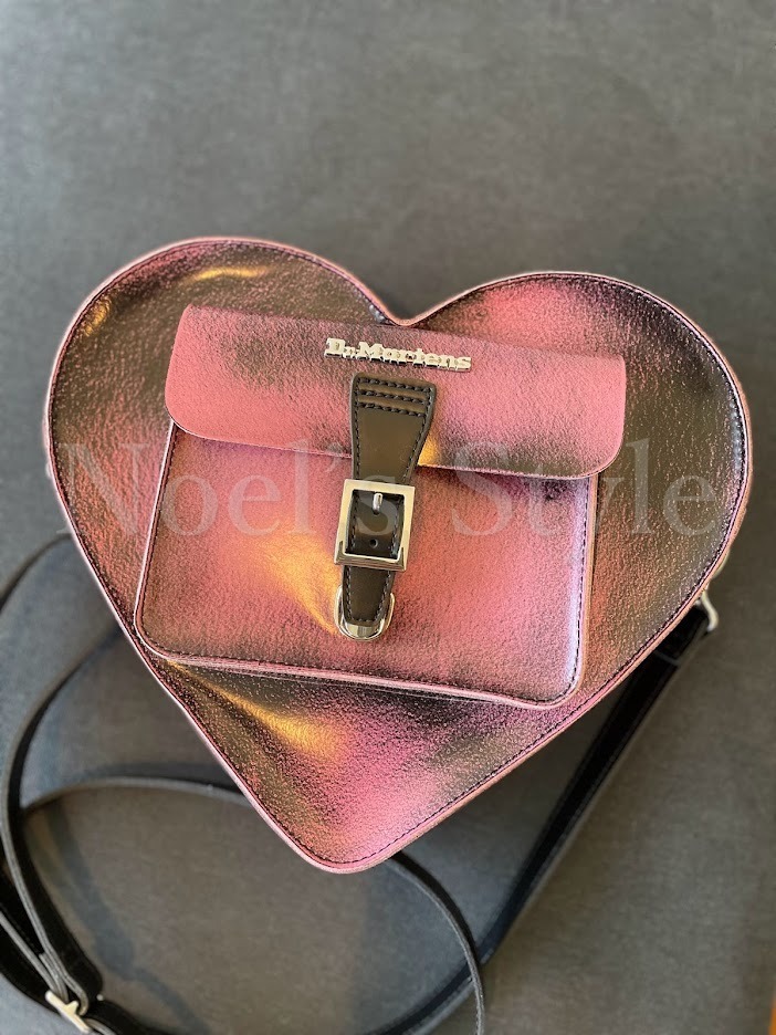 Dr. Martens バッグ Dr.Martens (ドクターマーチン) AC807033 HEART BACKPACK ハート