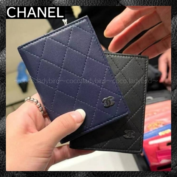 ☆24P エレガント！ギフトにも☆ CHANEL カードケース ２色展開