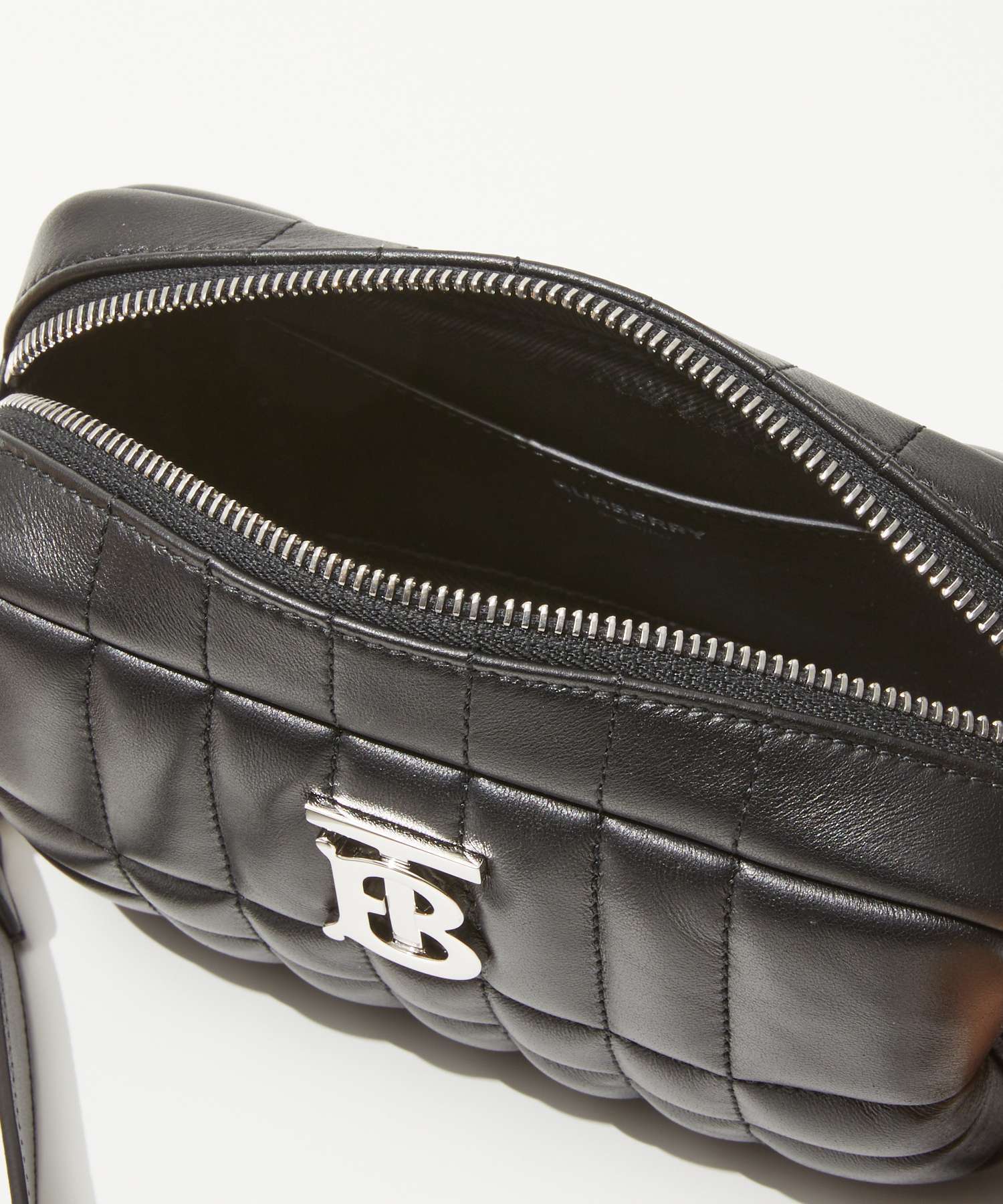 BURBERRY 8060836 ショルダーバッグ ミニ ローラ カメラバッグ BURBERRY 8060836 ショルダーバッグ ミニ ローラ カメラバッグ