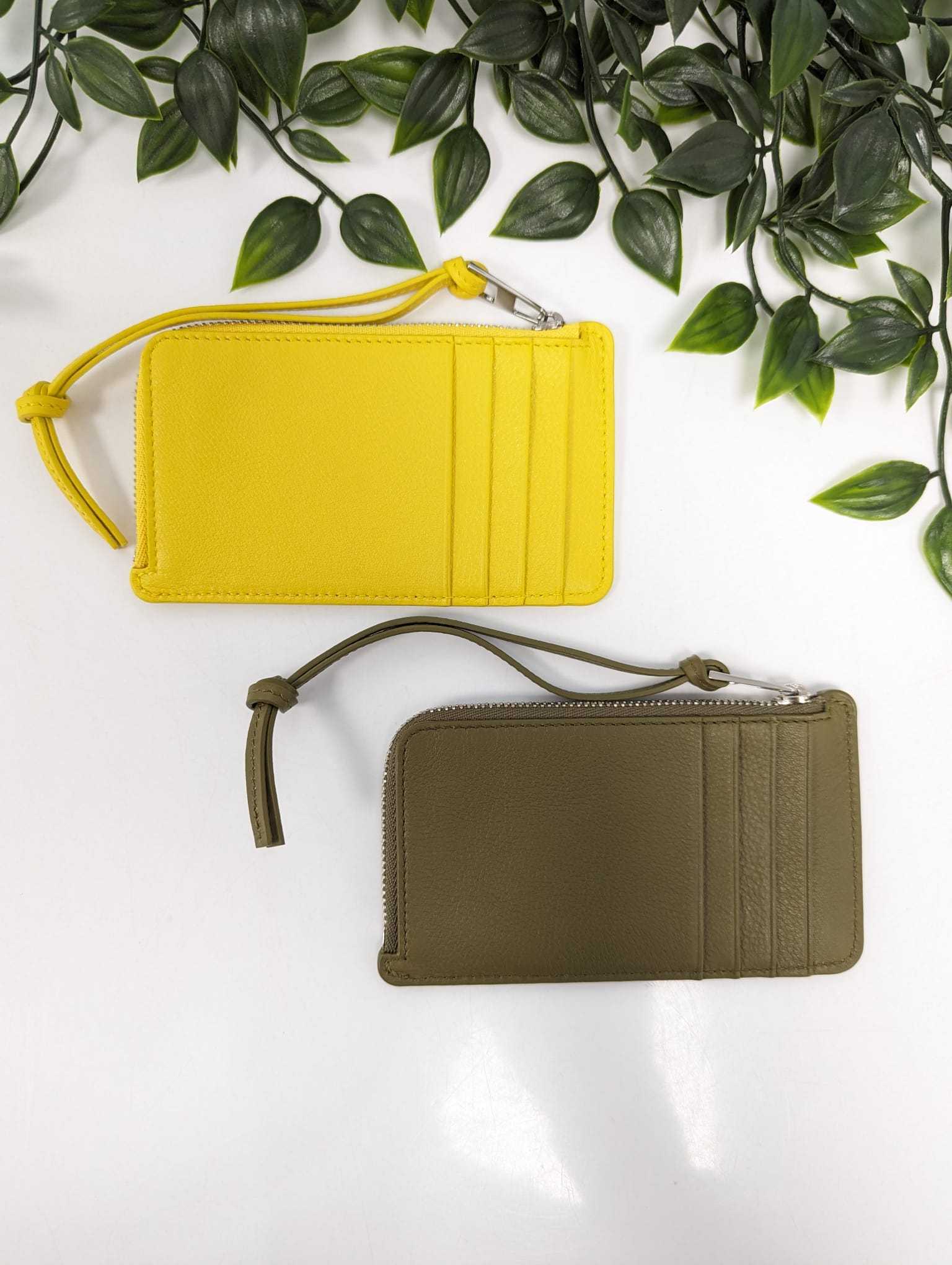 6万取引突破☆UPS速達便利用！【LOEWE】カードケース_C565Z40X02