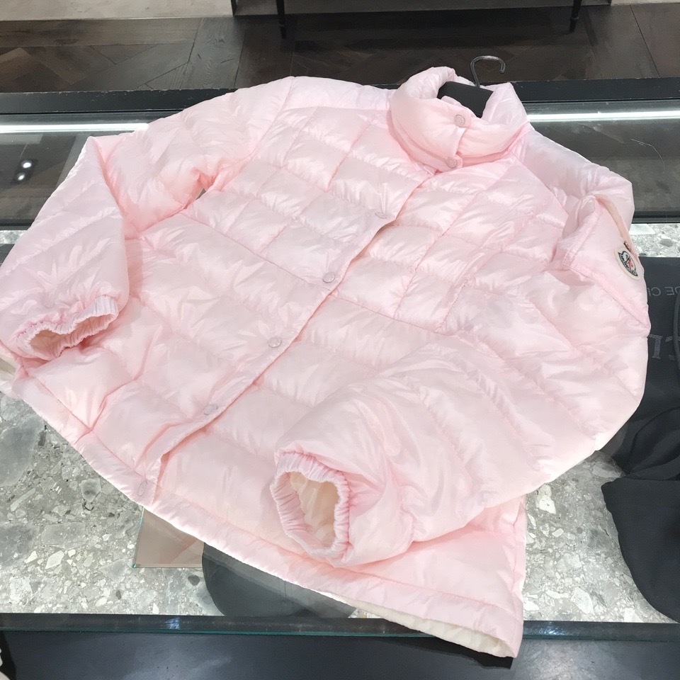 パリ直営買付【MONCLER】Aminiaショートダウン☆３色