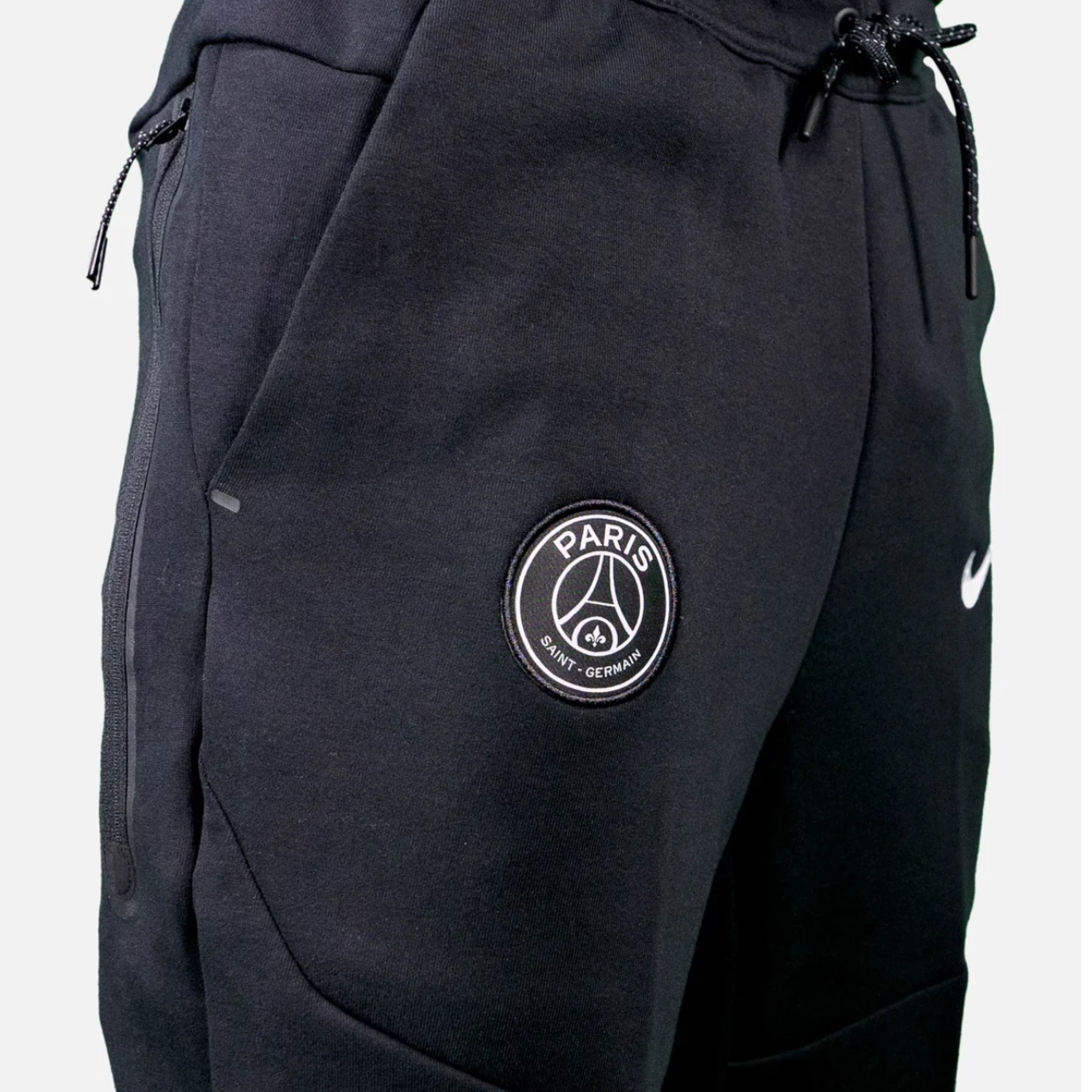 【NIKE】PSG テックフリース ジョガーパンツ Nike PSG テックフリース ジョガーパンツ スウェットパンツ