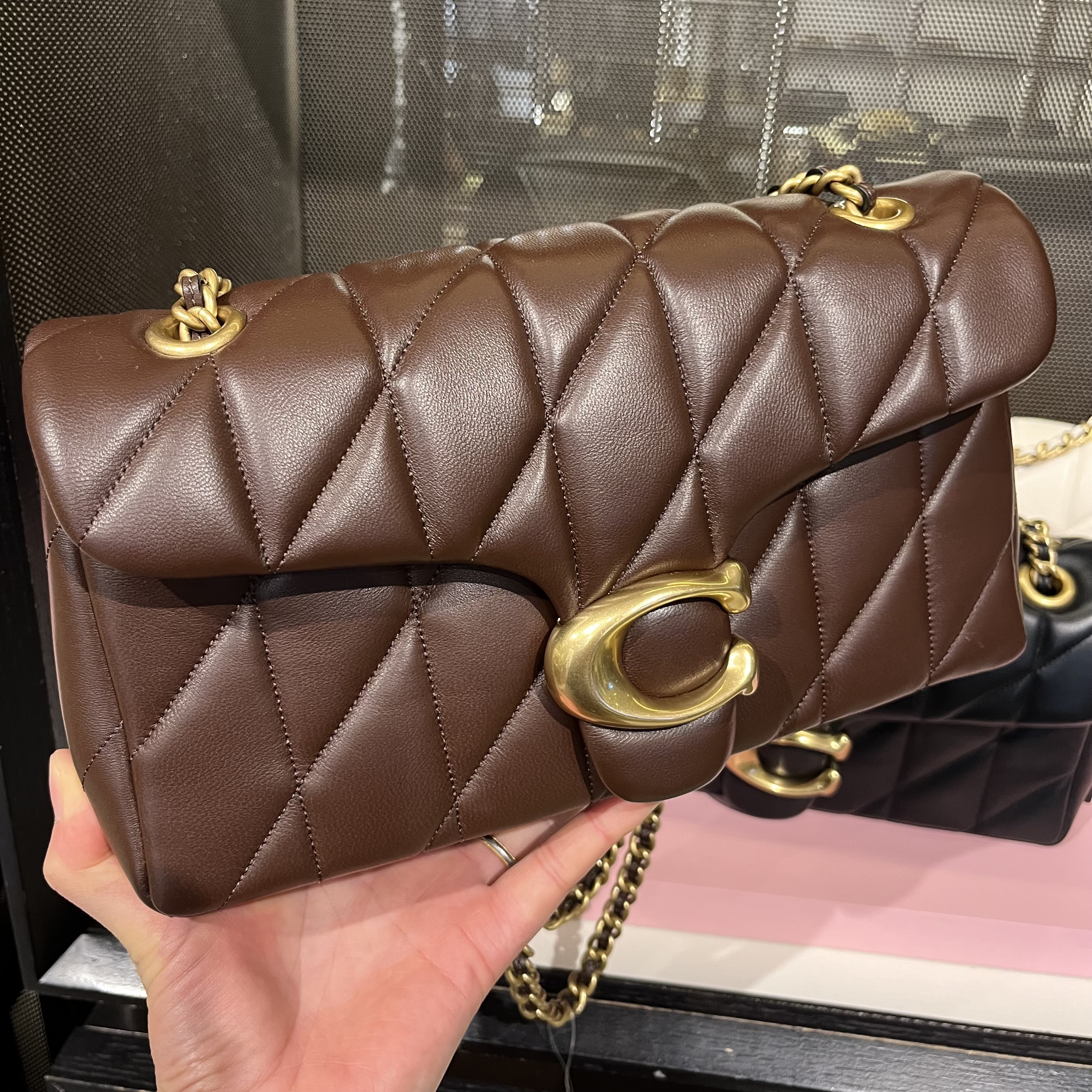 人気アイテムランキング(新品)  COACH 希少品 タビー ショルダーバッグ オックスブラッド（公式 バッグ