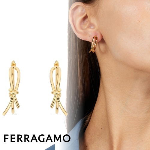 【Ferragamo】即対応 ゴールドカラー ピアス