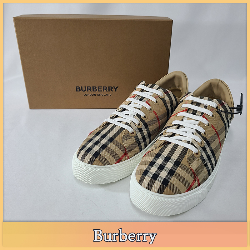 【Burberry】★送料・関税込★チェックレザー