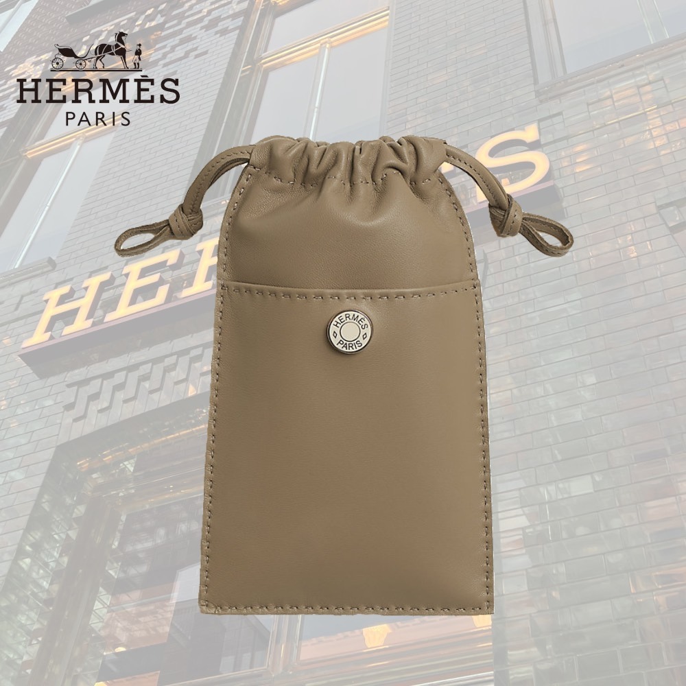 【シンプルイズベスト♪】HERMES 携帯ケース♪