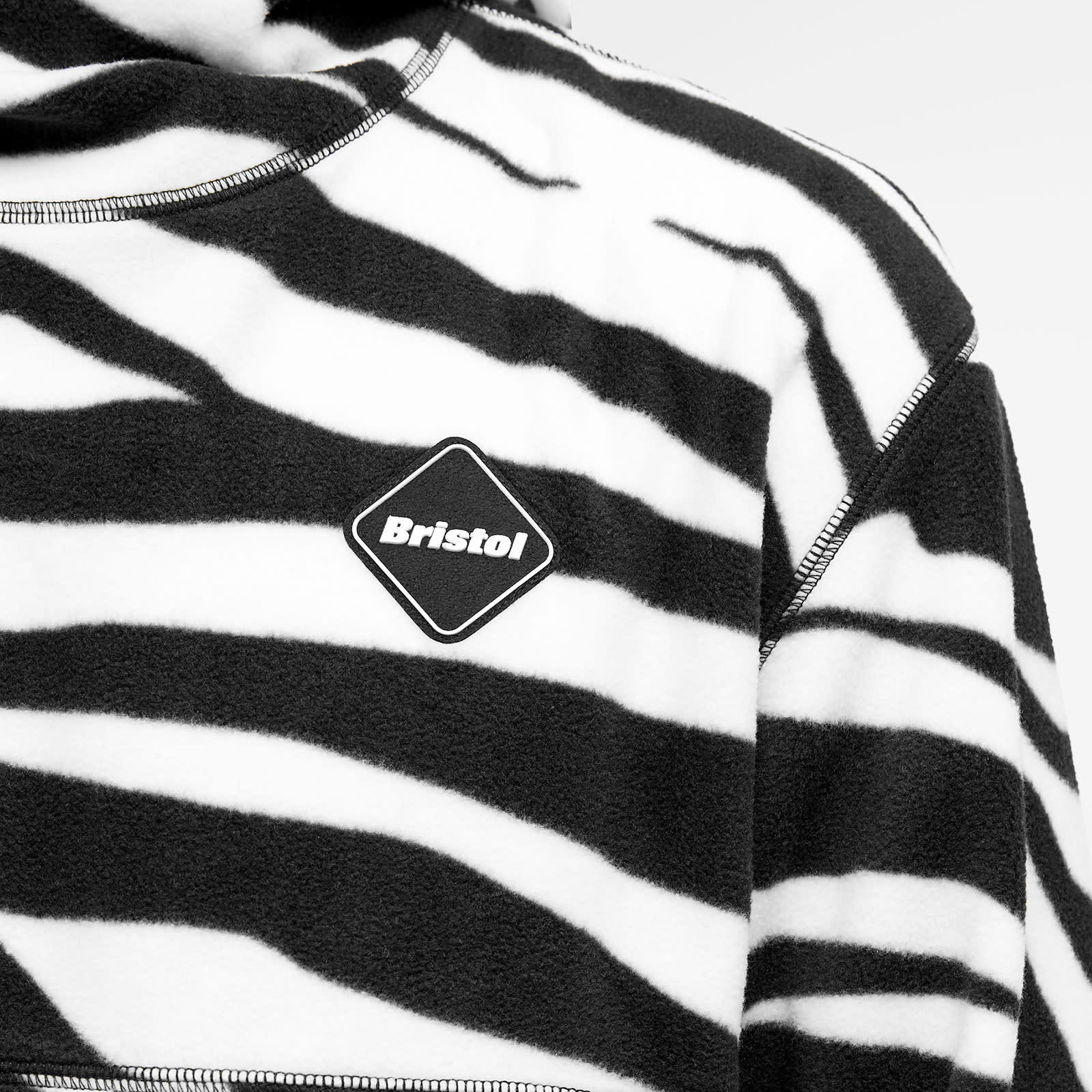 関税なし]F.C.Real Bristol/ゼブラ フリース プルオーバー