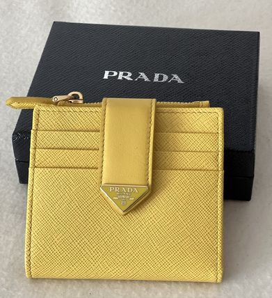 セール!!☆PRADA☆サフィアーノタブ 折り財布1ML047