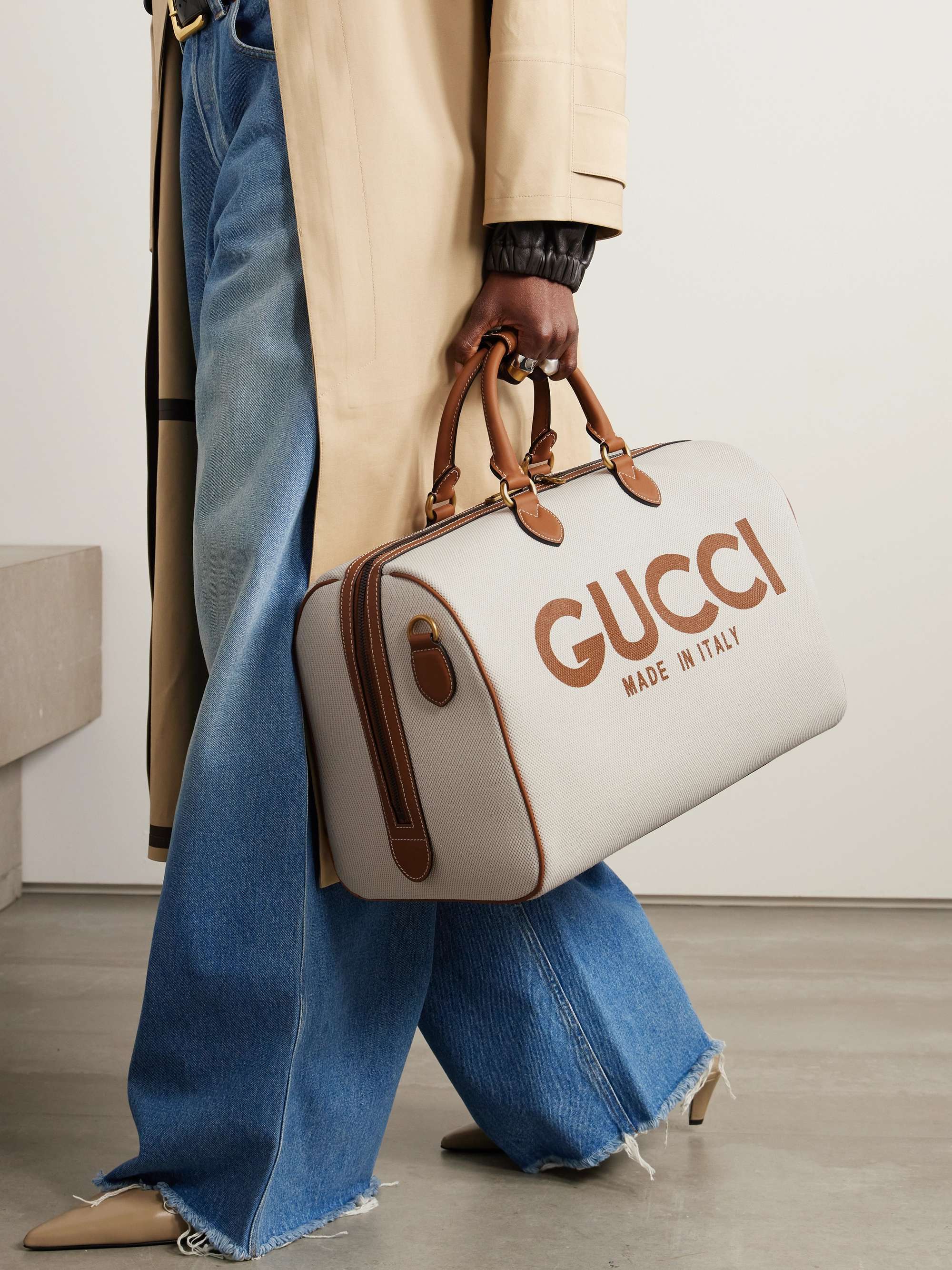 「GUCCI」キャンバス トートバッグ レザートリム プリント入り
