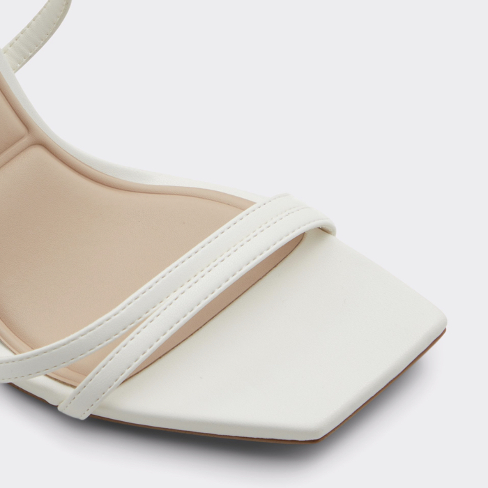 【ALDO】上品 ★ 美脚 ★ アンクルストラップ ★ ヒールサンダル ALDO】上品☆ セクシー☆ 美脚 ☆ ストラップ・ヒールサンダル