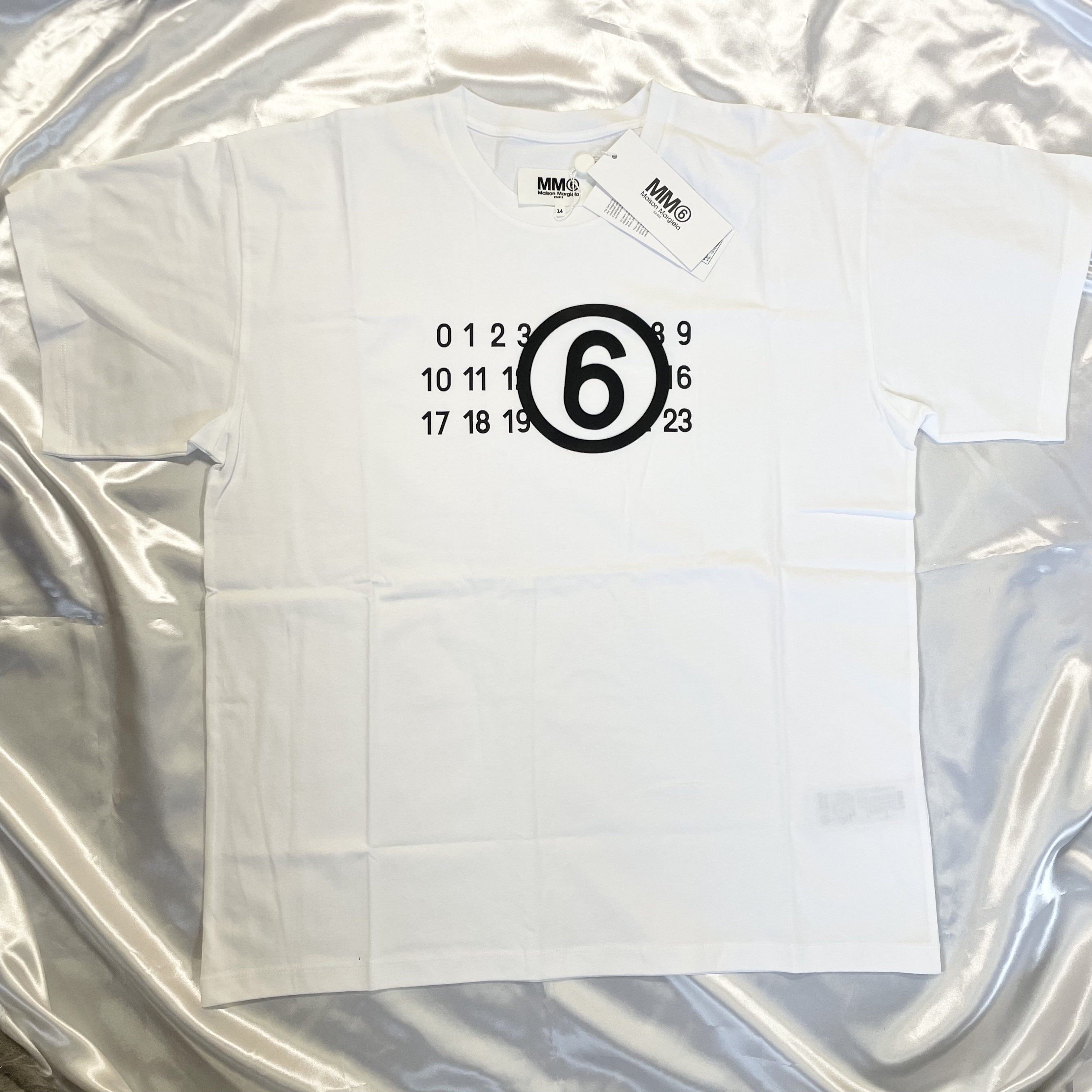 【送関込】Maison Margiela☆メゾン マルジェラ ロゴTシャツ ☆MM6 Maison Margiela☆メゾンマルジェラ ロゴ Tシャツ送関込