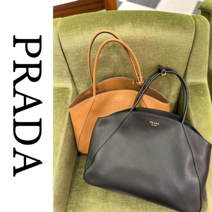 話題 PRADA◆リネン×レザー ラージトートバッグ キーホルダー付 話題 PRADA◇リネン×レザー ラージトートバッグ キーホルダー付