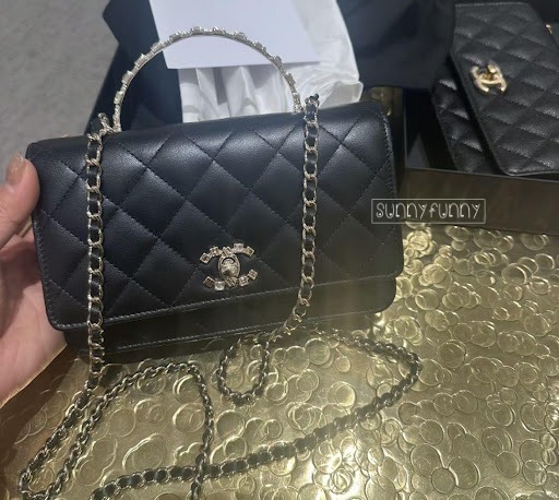 《24P★》CHANEL チェーンクラッチ ショルダー 限定ロゴ