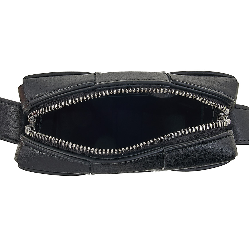 関税負担なし☆BOTTEGA VENETA カセット ミニクロスボディバッグ