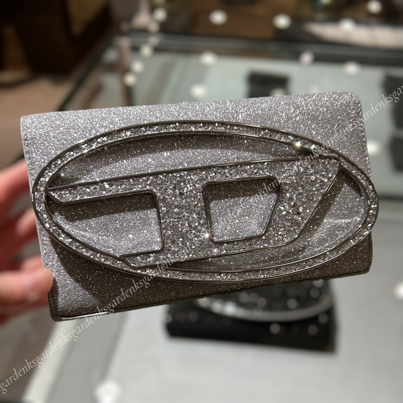 すぐ届く DIESEL 1dr Wallet Strap ウォレットバッグ グリッター