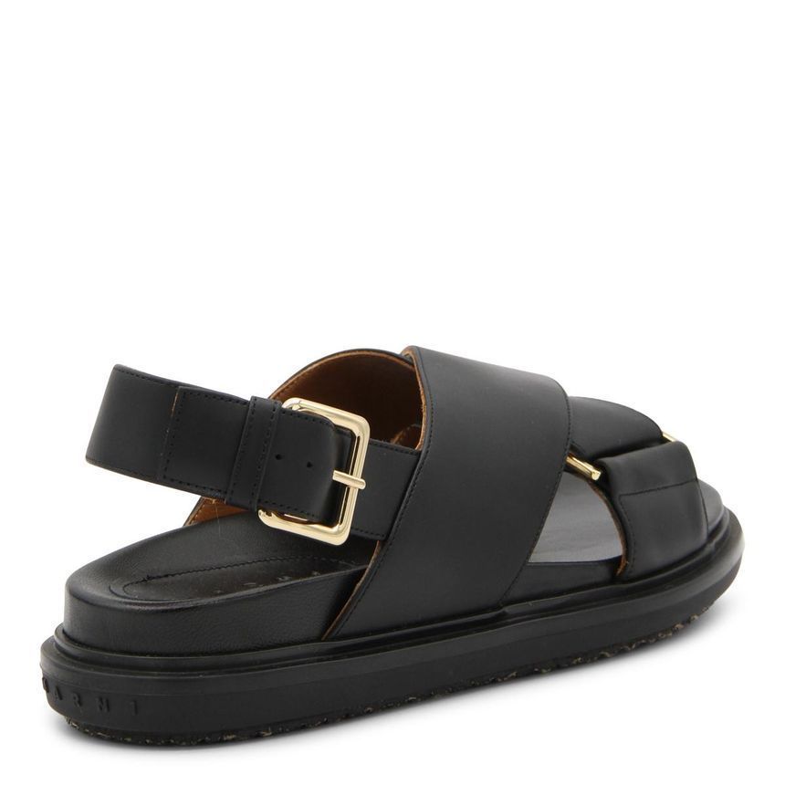 《MARNI》 FBMS015701 P3614 00N99 パースベットサンダル