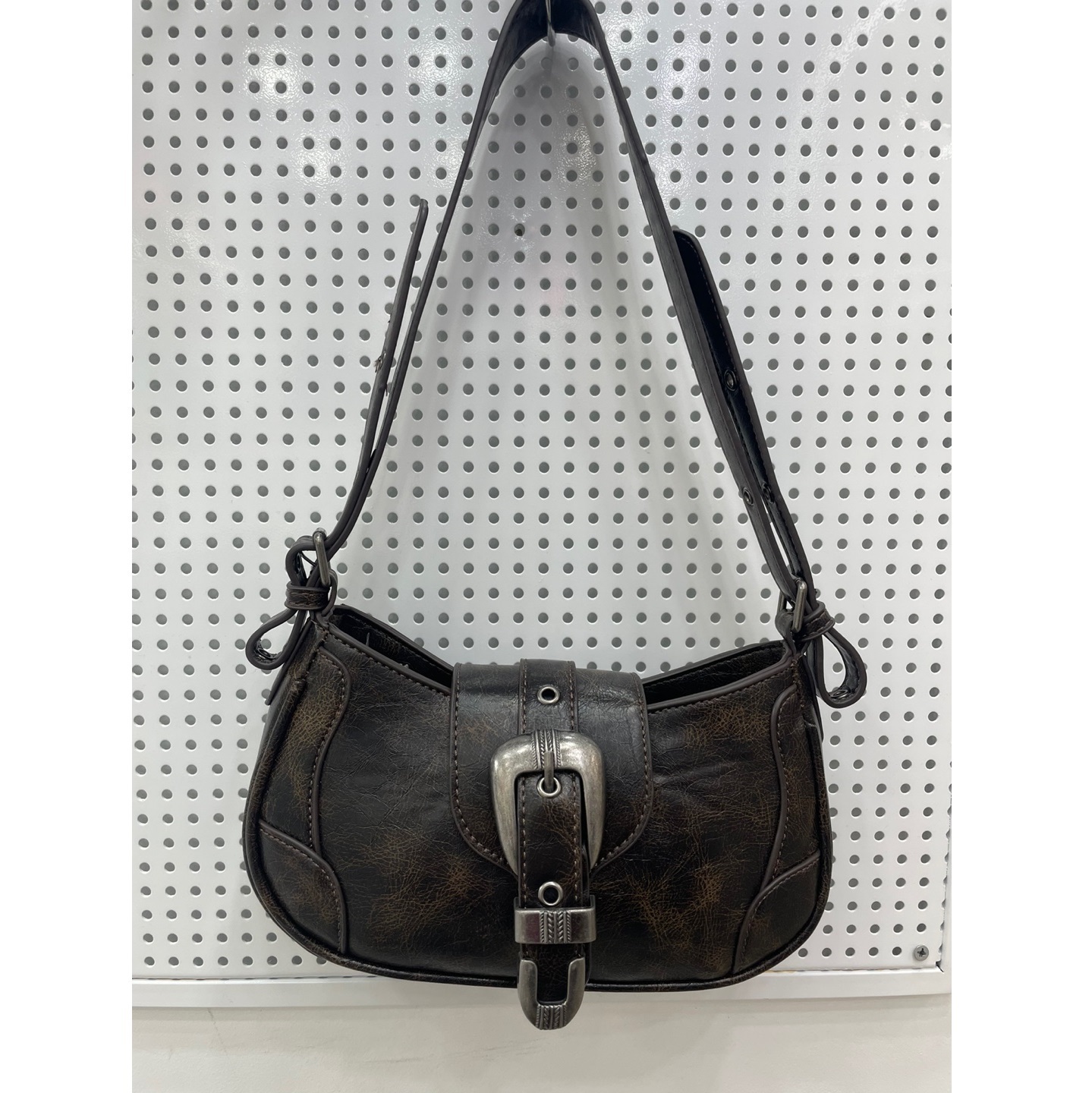 ●zooisoo choice●Round Buckle Shoulder Bag◆韓国大流行