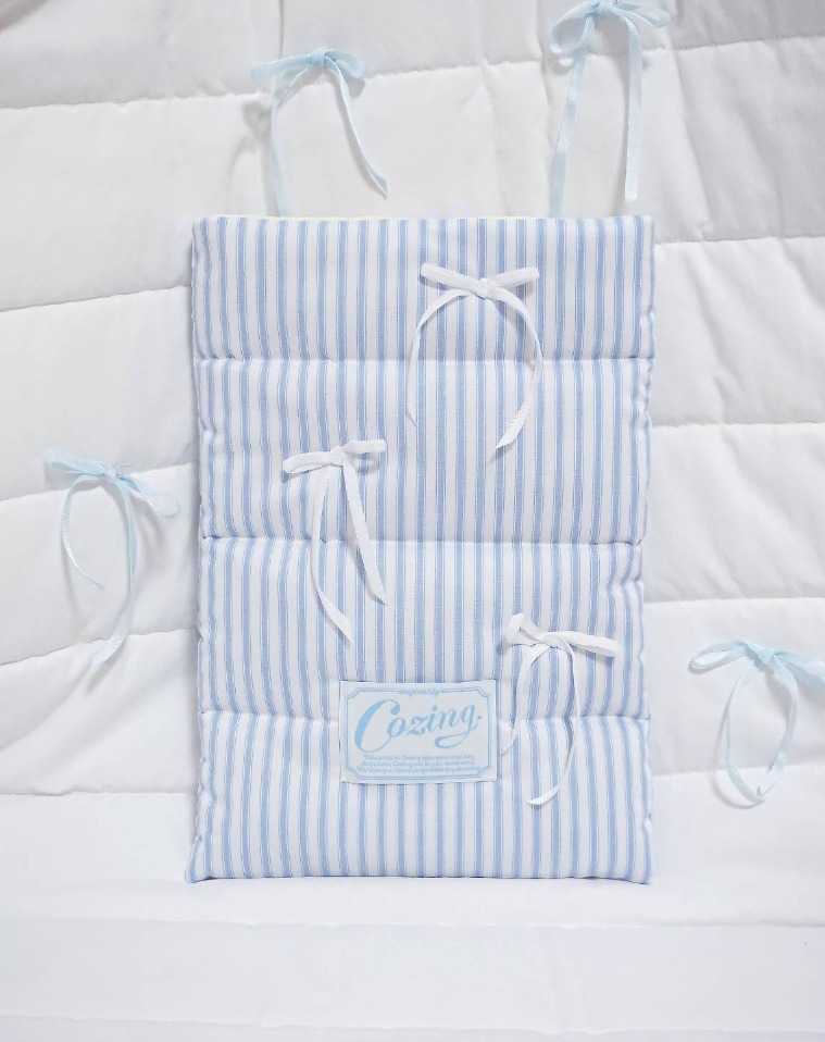 ＊韓国＊［COZING］Pillow Notebook Pouch 15-16inch check 2C ☆韓国☆COZING☆Pillow Notebook Pouch☆15-16inch☆sky