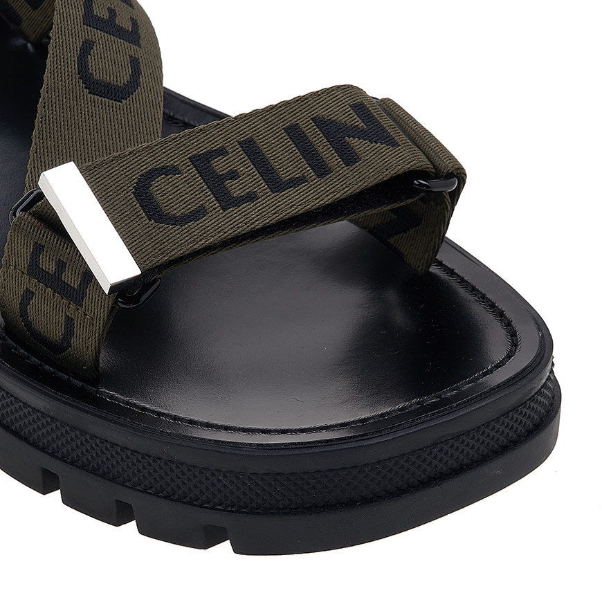 《CELINE》 346742208C 15KN レオ ストラッピー サンダル